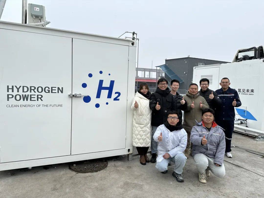 亿华通首套PEM电解水制氢示范顺利产氢