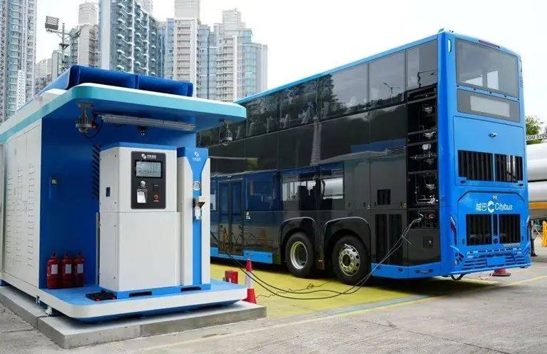由巴拉德提供动力的香港首辆双层氢能巴士正式投入载客服务