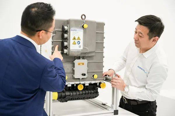 EKPO 为中国高端汽车制造商一汽红旗供应燃料电池电堆