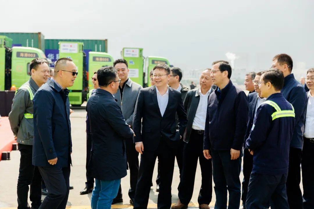 鲲华科技助力“环杭州湾氢走廊”氢能重卡首发