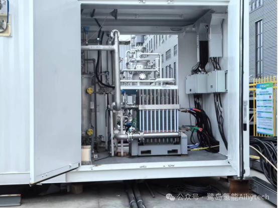 鹭岛氢能兆瓦级序列PEM电解槽顺利通过验收发货新疆