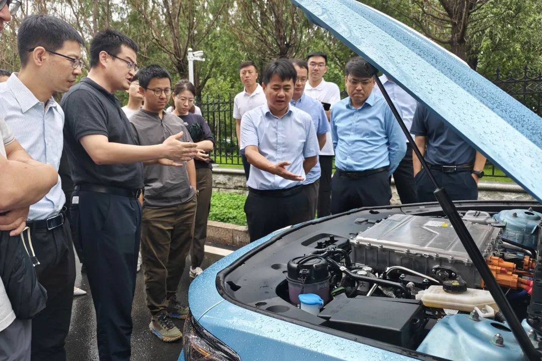 研發總院成功舉辦“乘用車用高功率密度燃料電池電堆及發動機技術”國家項目中期檢查預審會